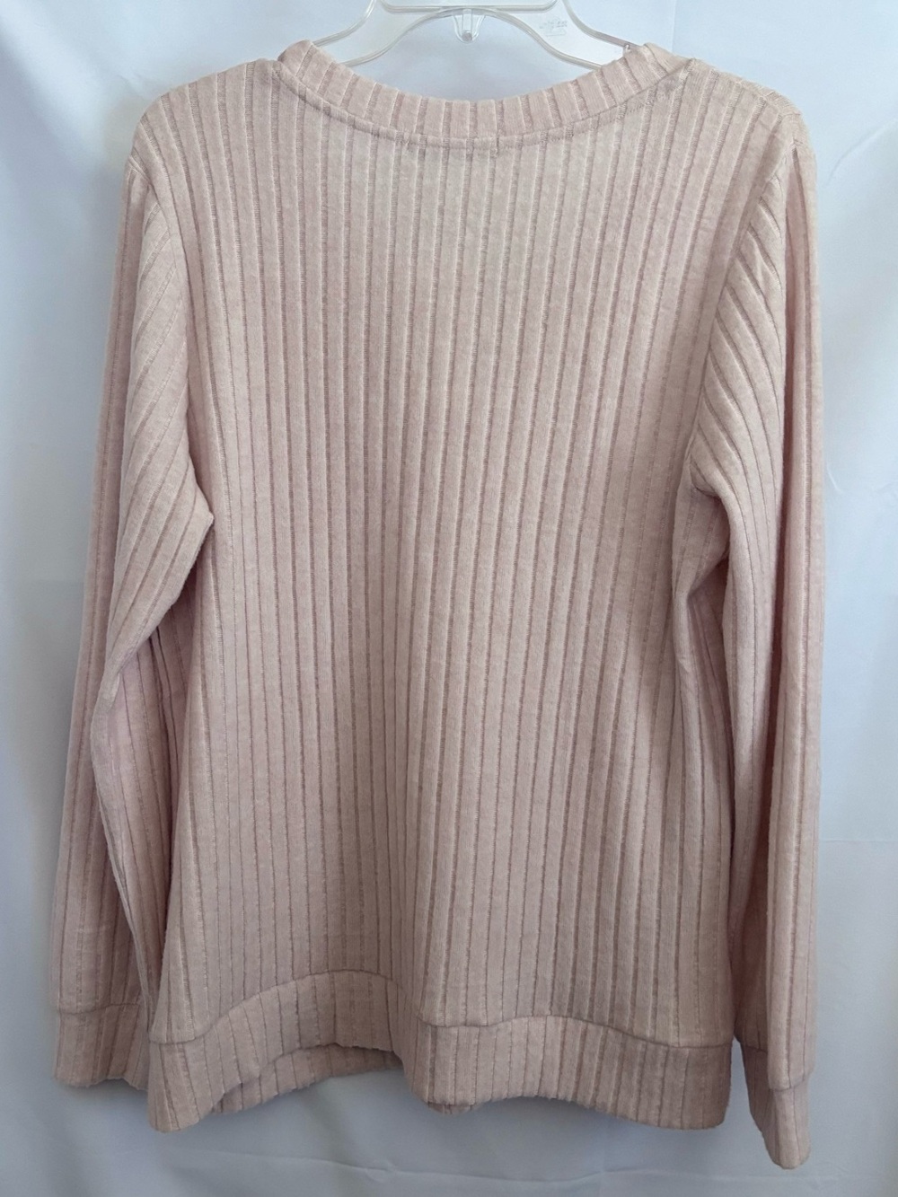 Automet Ribbed Vneck Sweater - Picture 7 of 9